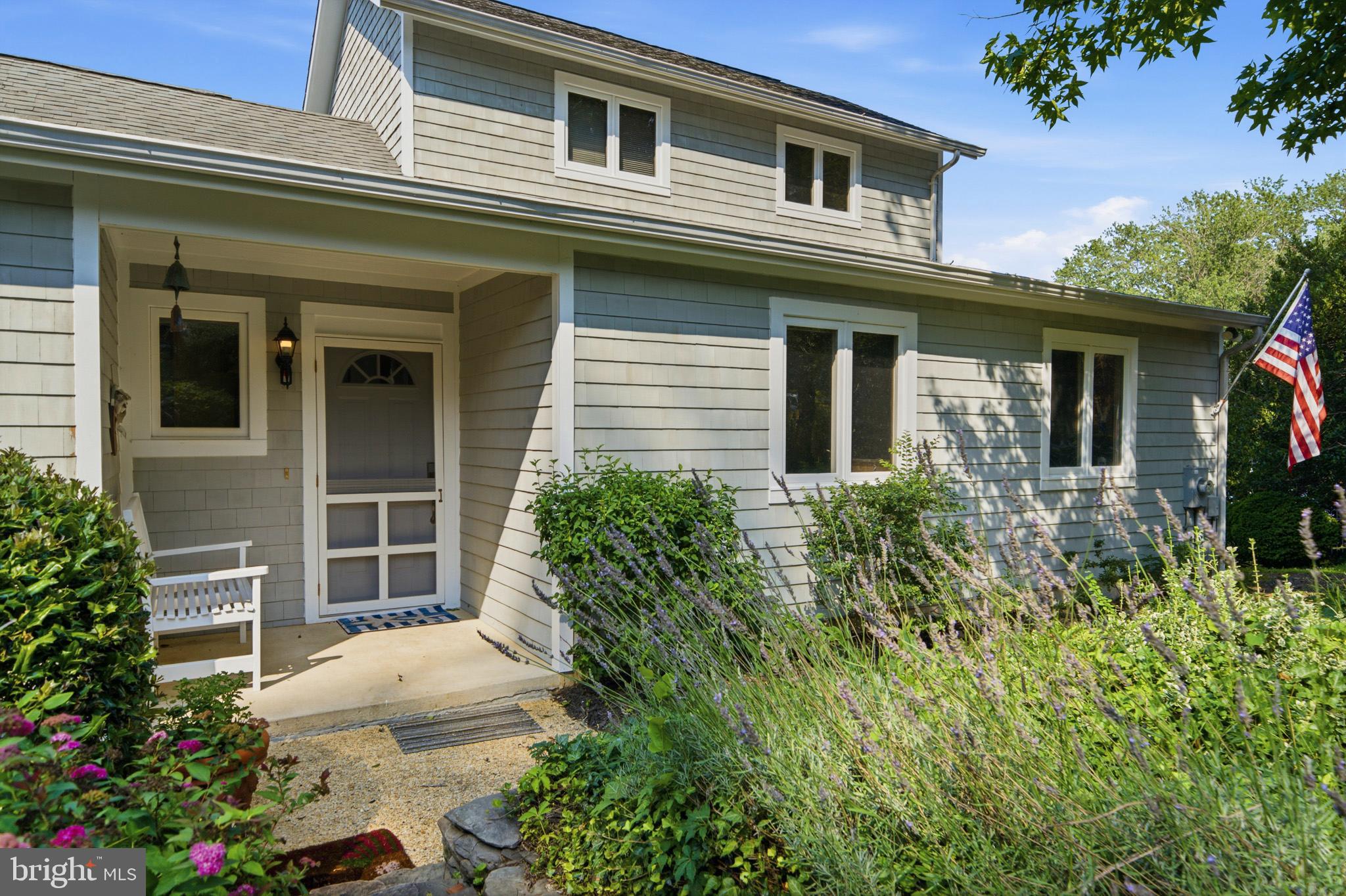 5424 BEACH DRIVE