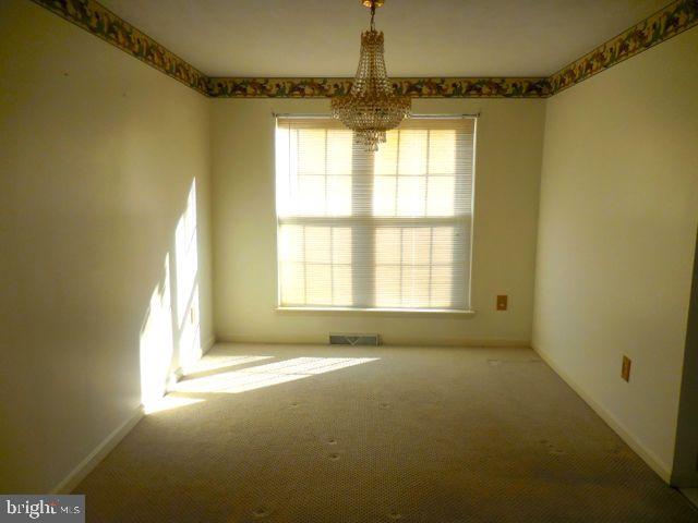 COLONIAL HILLS - Residential