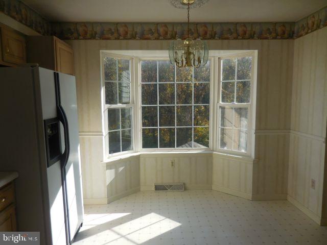 COLONIAL HILLS - Residential