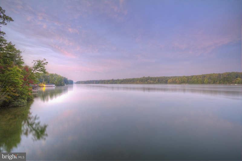 PIGEON COVE - Residential