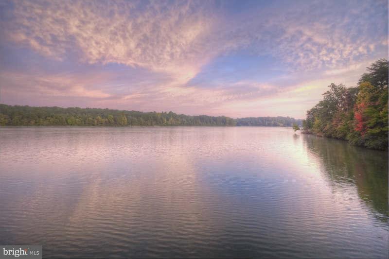 PIGEON COVE - Residential