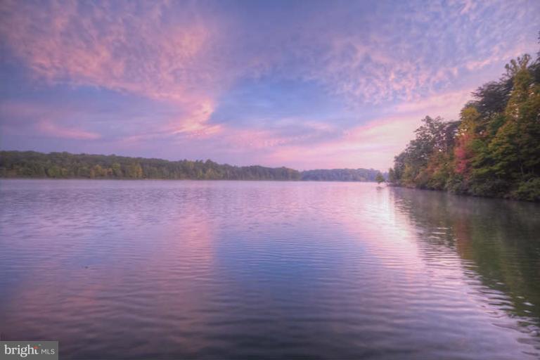PIGEON COVE - Residential