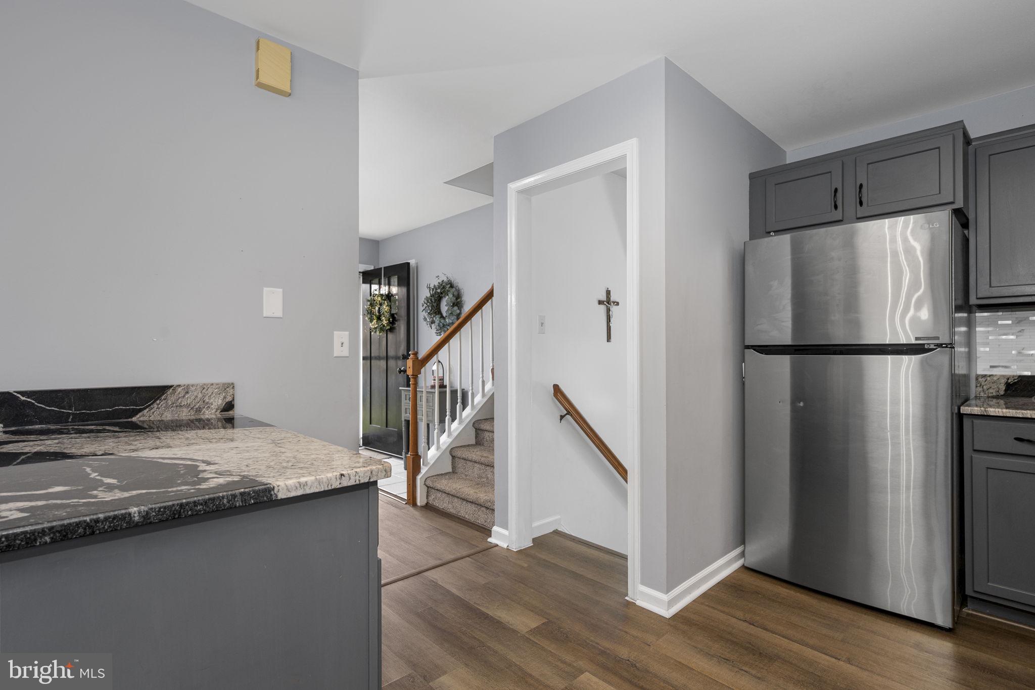 MEADOW VIEW VILLAGE - Residential