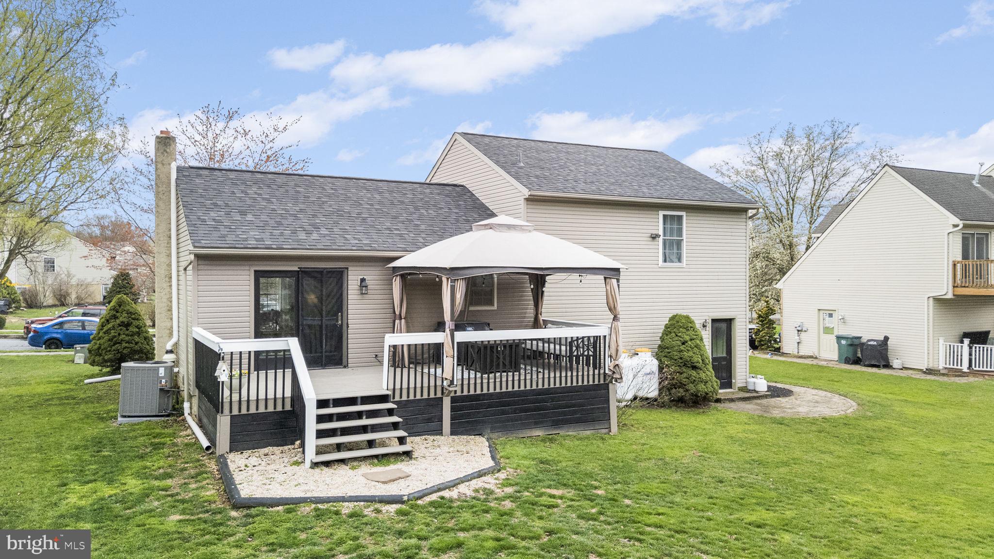 MEADOW VIEW VILLAGE - Residential