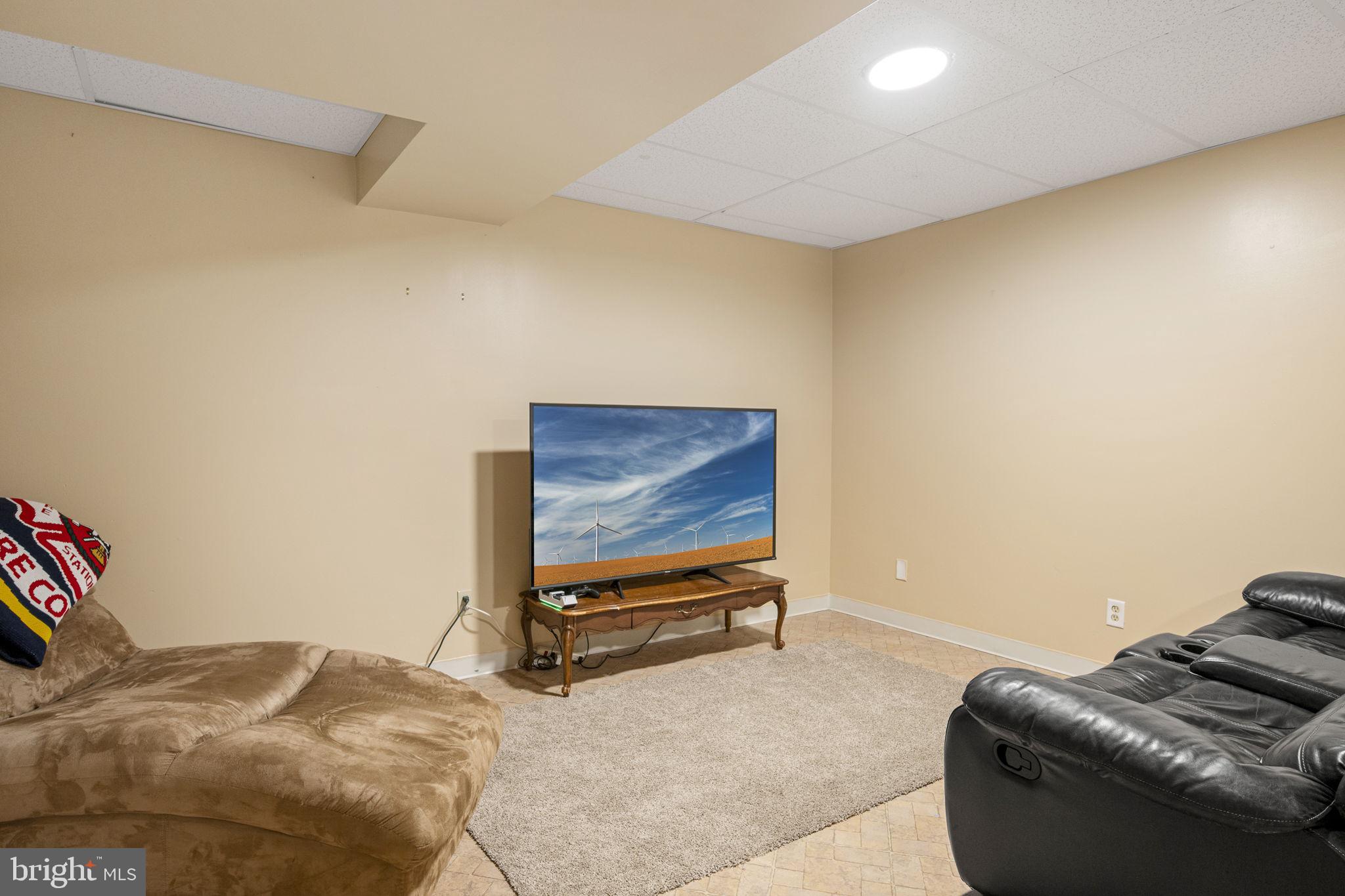 MEADOW VIEW VILLAGE - Residential