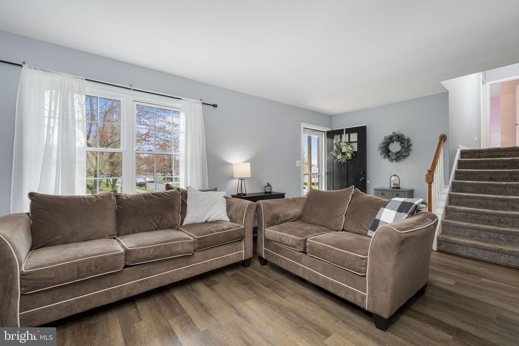 Photo of 117 Larkspur Drive, QUARRYVILLE, PA 17566 (MLS # PALA2066696)