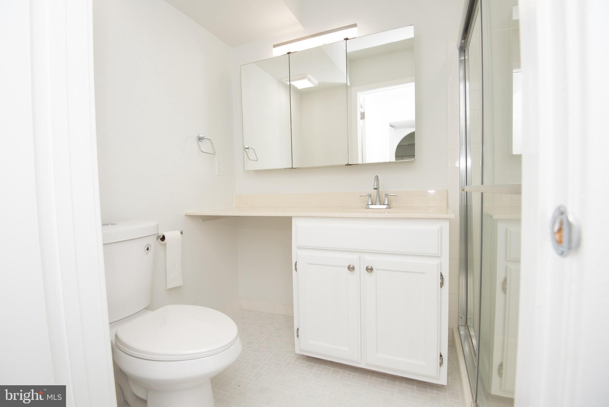 FOUNTAIN POINTE - Residential