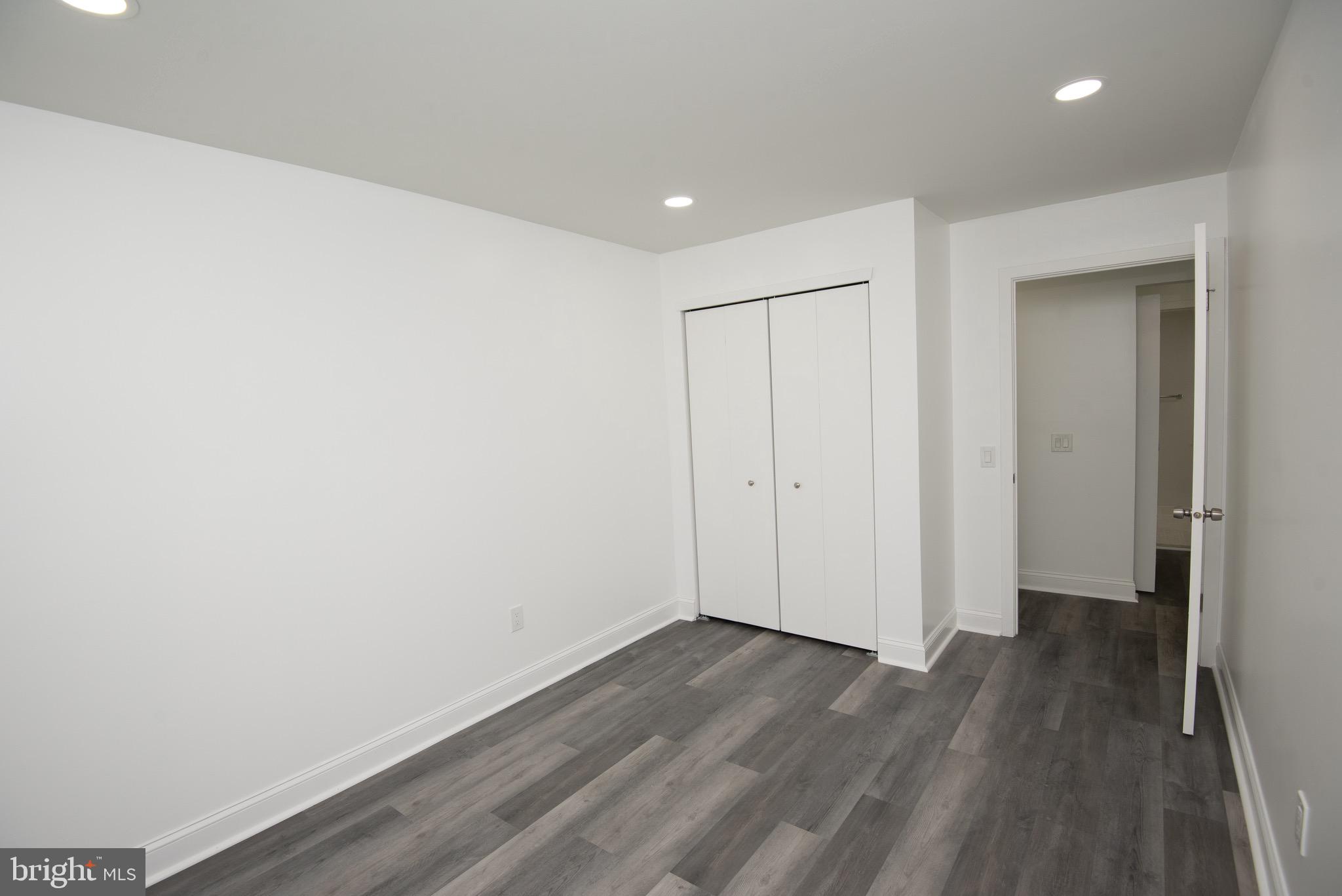 FOUNTAIN POINTE - Residential