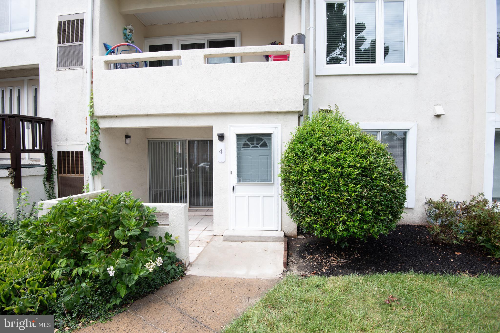 FOUNTAIN POINTE - Residential