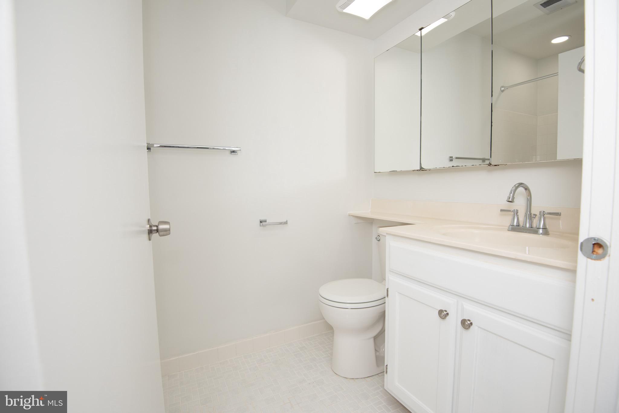 FOUNTAIN POINTE - Residential