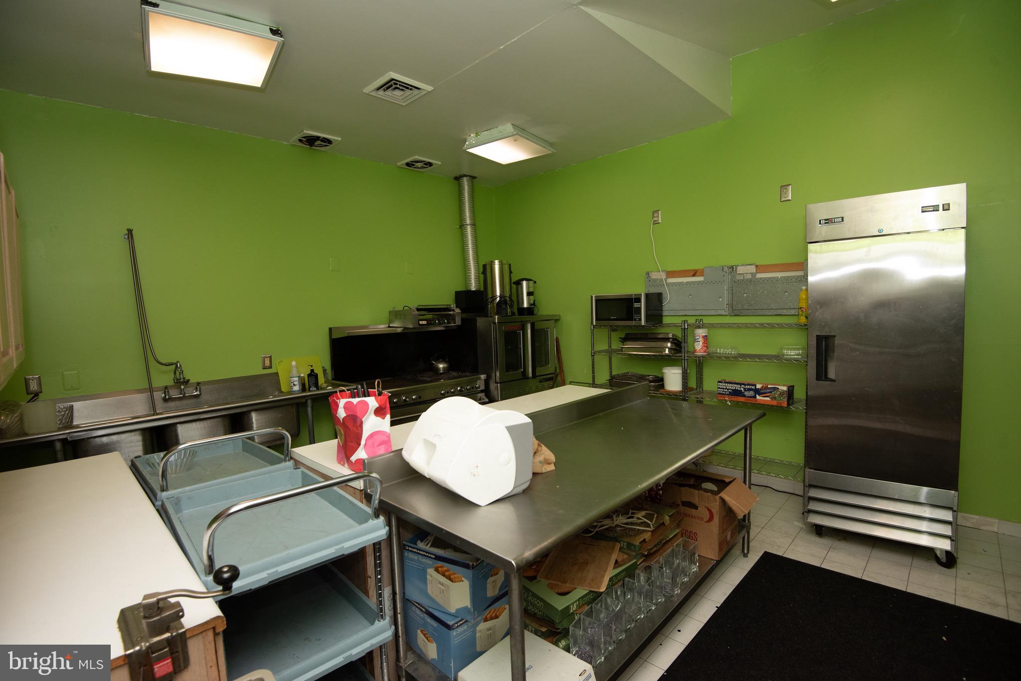 FOUNTAIN POINTE - Residential