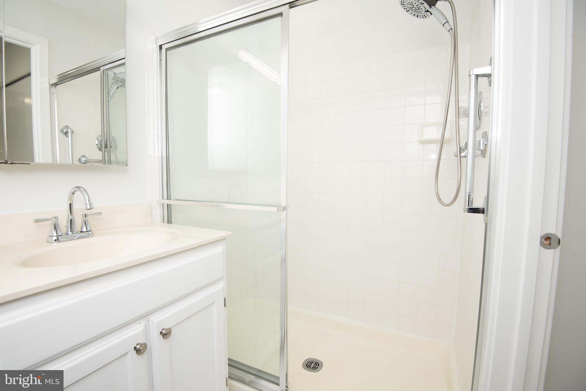 FOUNTAIN POINTE - Residential