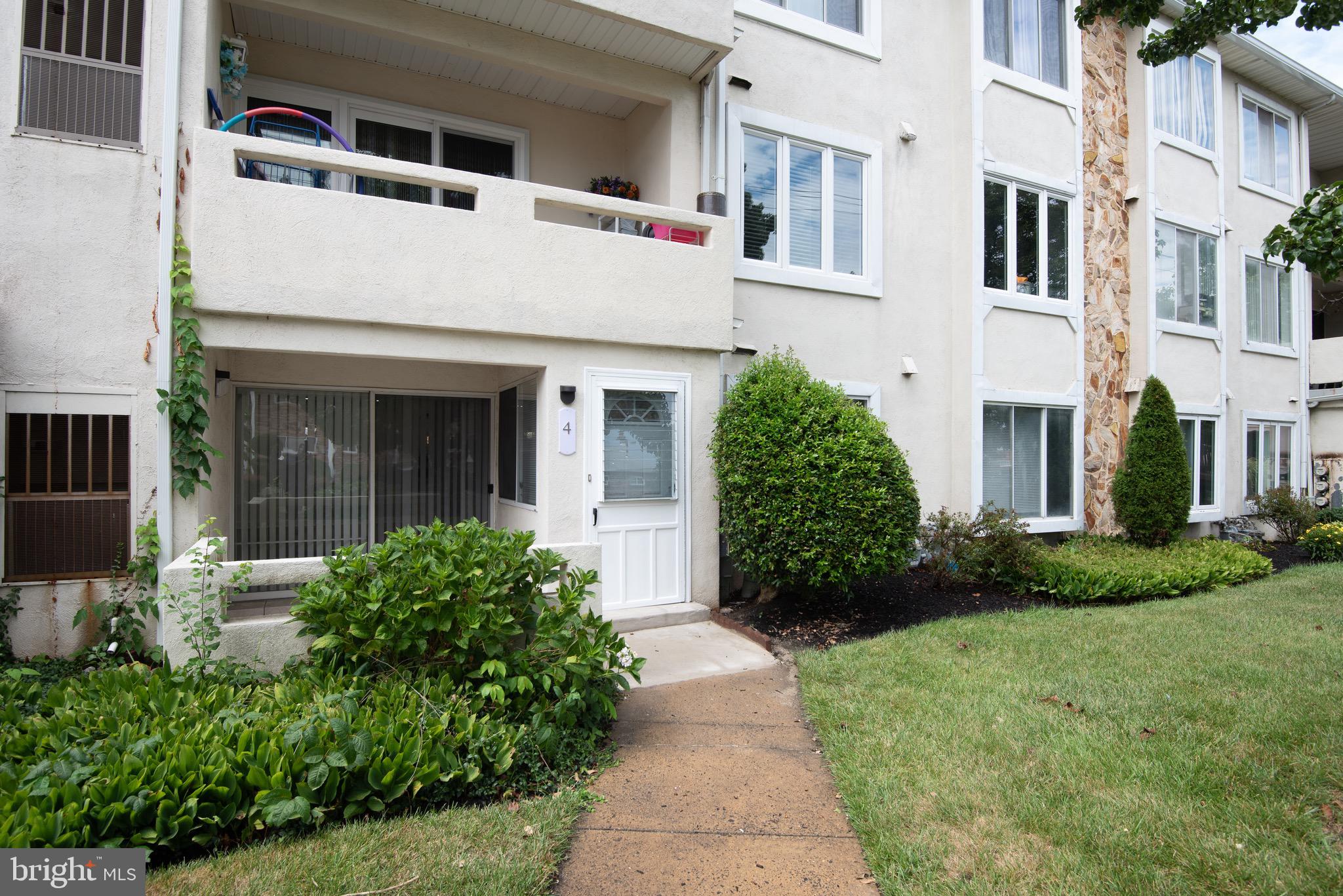 FOUNTAIN POINTE - Residential