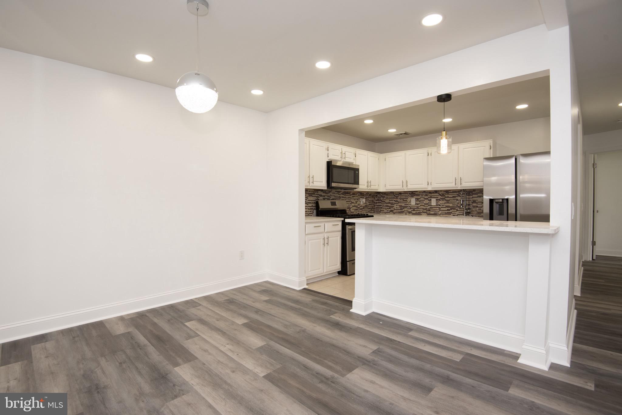 FOUNTAIN POINTE - Residential