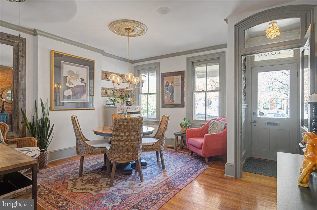 FORTY ACRES - Residential