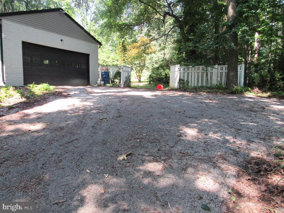 7923 HICKORY ROAD
