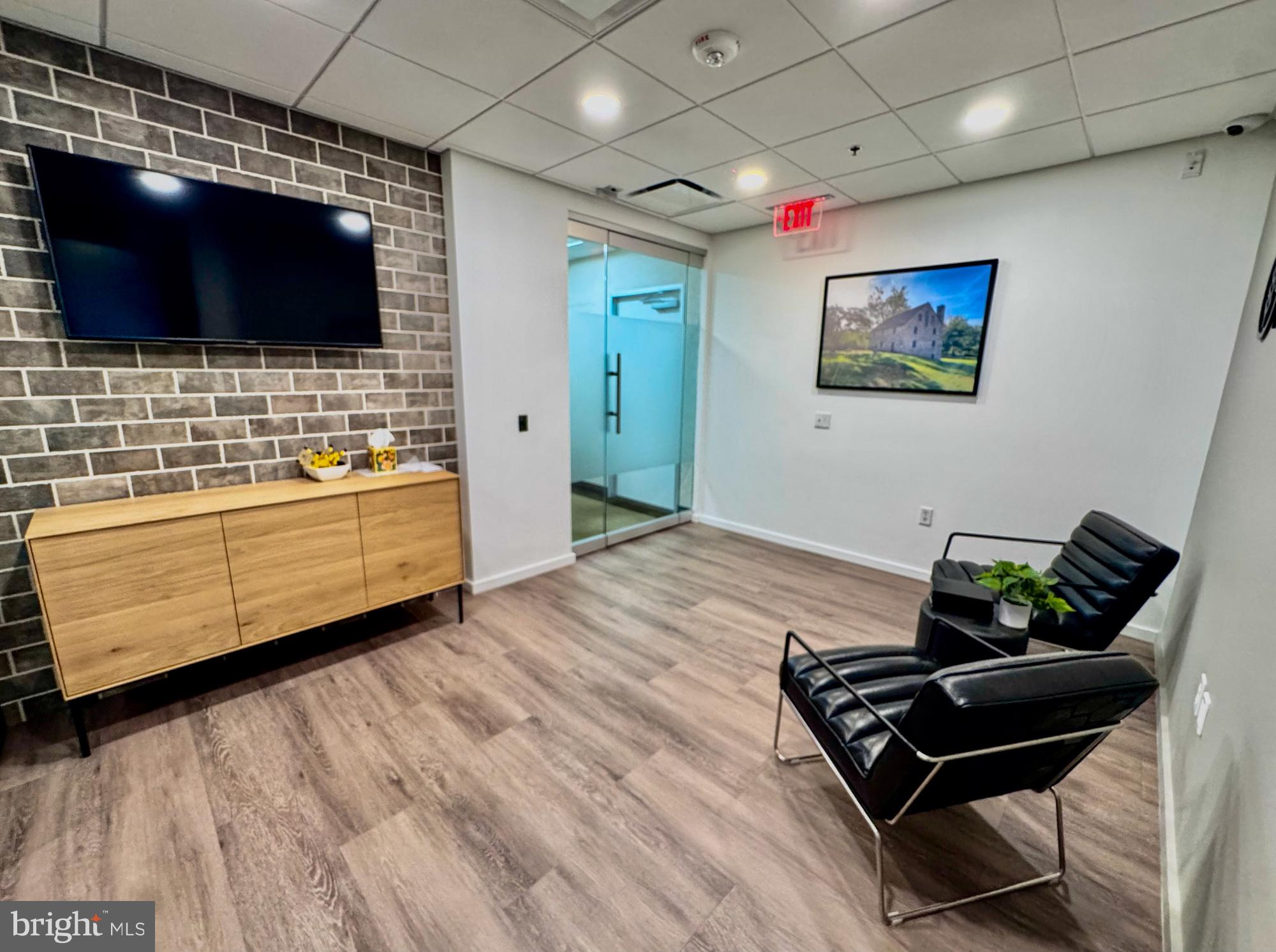 SUNRISE PROF CENTER - Commercial Sale