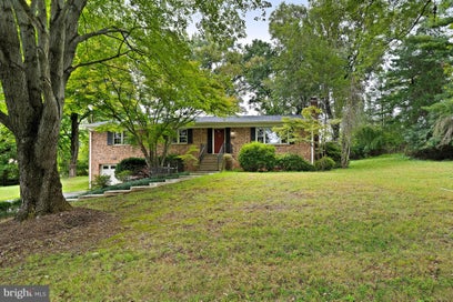 9908 MINBURN STREET GREAT FALLS VA 22066