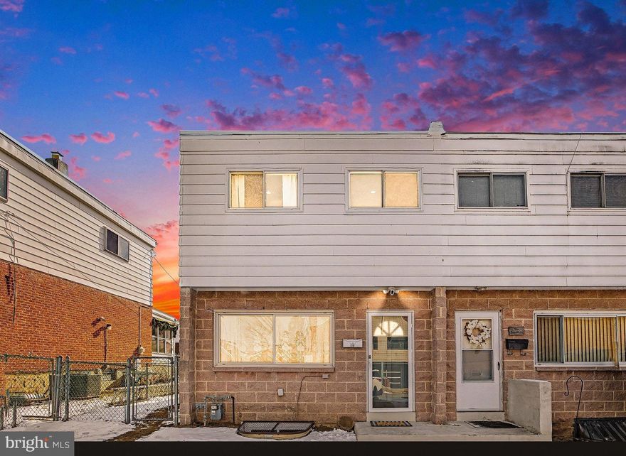 Welcome to this spacious end-unit townhouse offering four bedrooms and two full bathrooms, all in excellent condition and ready for its next owner. With generous living space rarely found at this price point, this home delivers outstanding value without cutting corners.

The end-unit layout provides added privacy and extra natural light, creating a bright and inviting feel throughout. The floor plan is both functional and flexible—perfect for a growing household, remote work setups, or simply spreading out and enjoying the space.

Located in a prime area of Harrisburg City, this home offers convenient access to shopping, dining, parks, and major commuter routes, making daily life easy and efficient. Whether you’re a first-time buyer, upsizing, or looking for a smart long-term investment, this property checks all the right boxes.

Well-maintained, spacious, and ideally located—this is one you don’t want to miss.