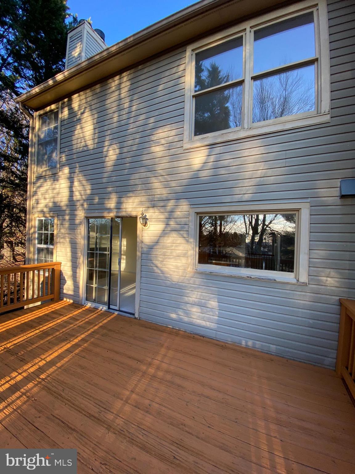 FLOWER HILL - Residential