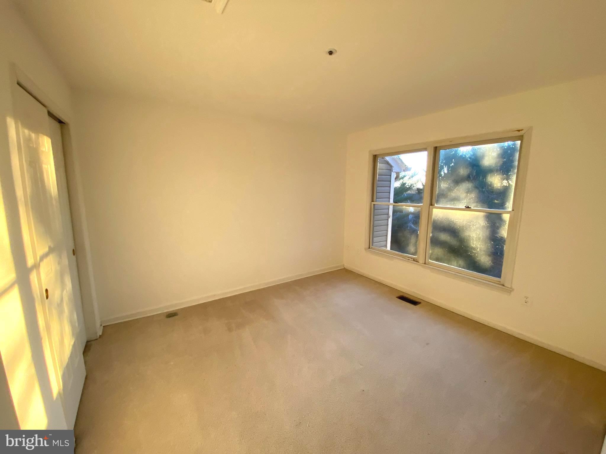 FLOWER HILL - Residential