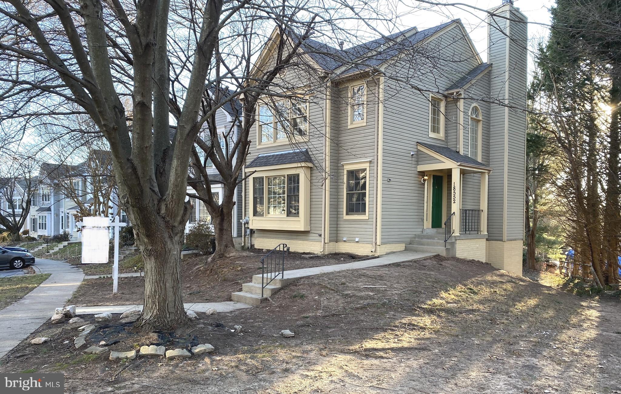 FLOWER HILL - Residential