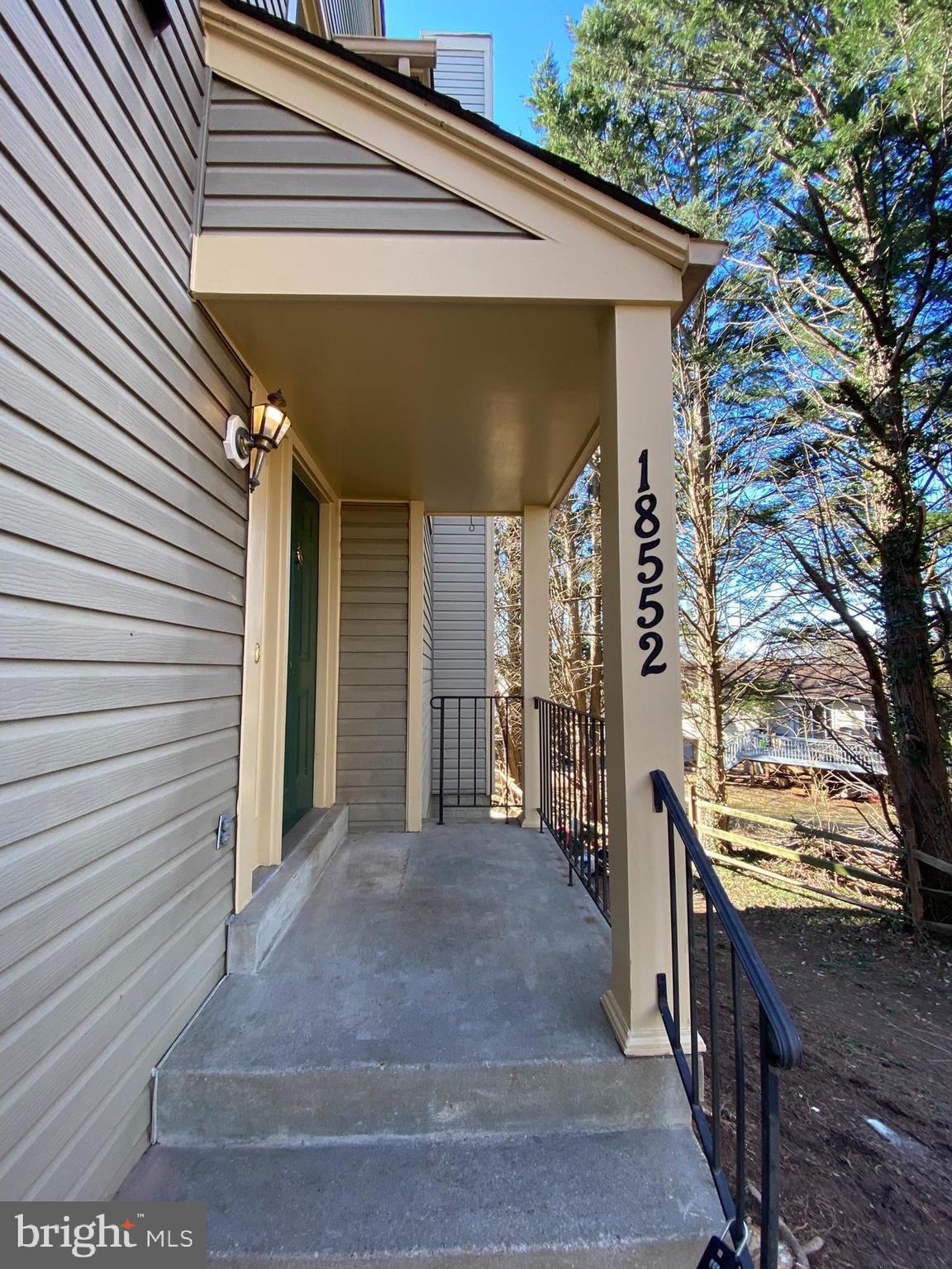 FLOWER HILL - Residential