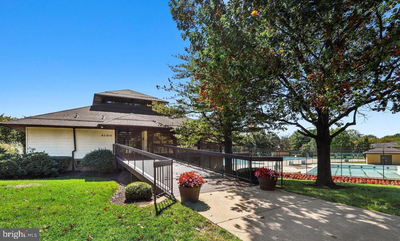 FLOWER HILL - Residential