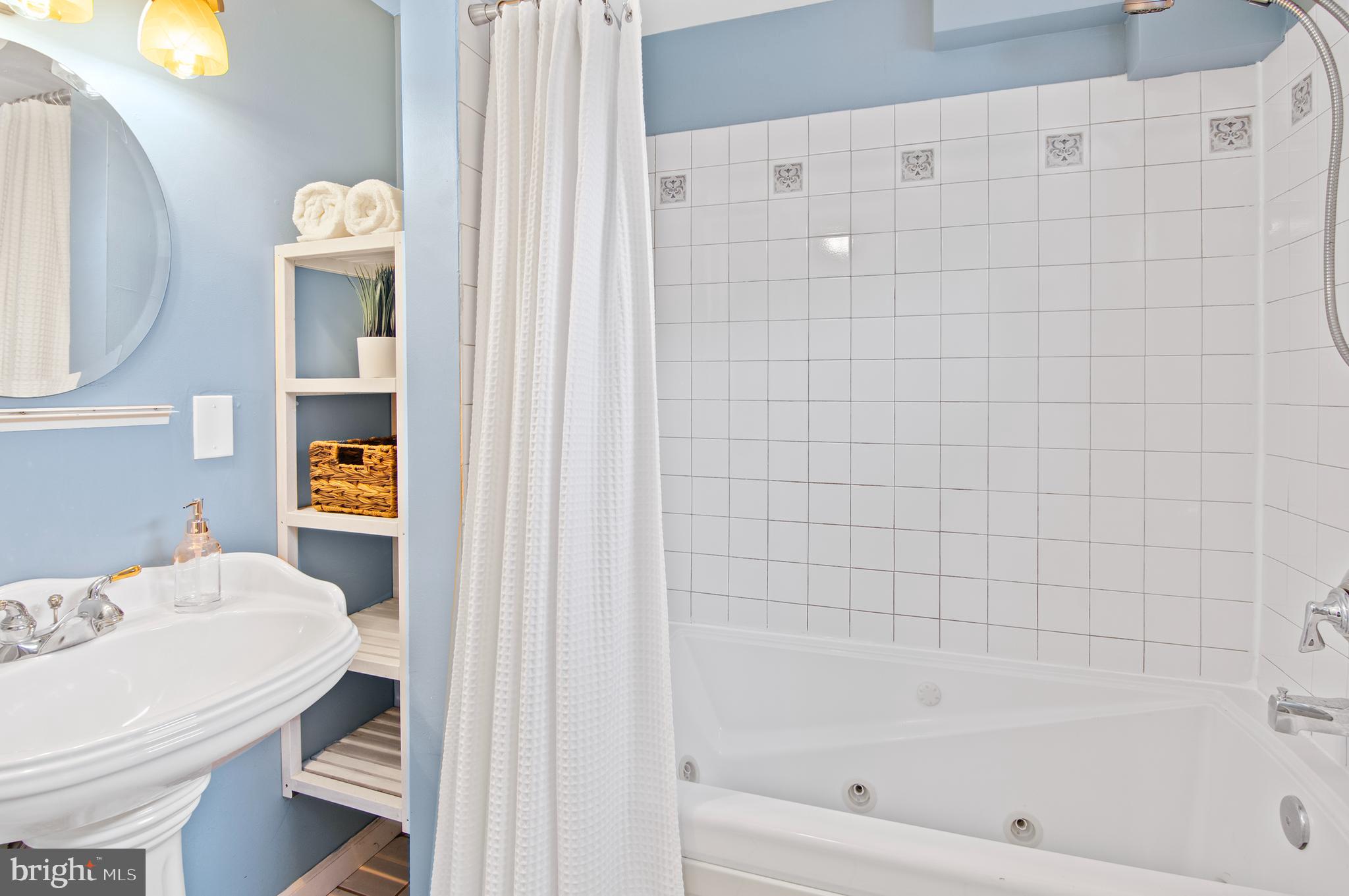 UPPER FELLS POINT - Residential