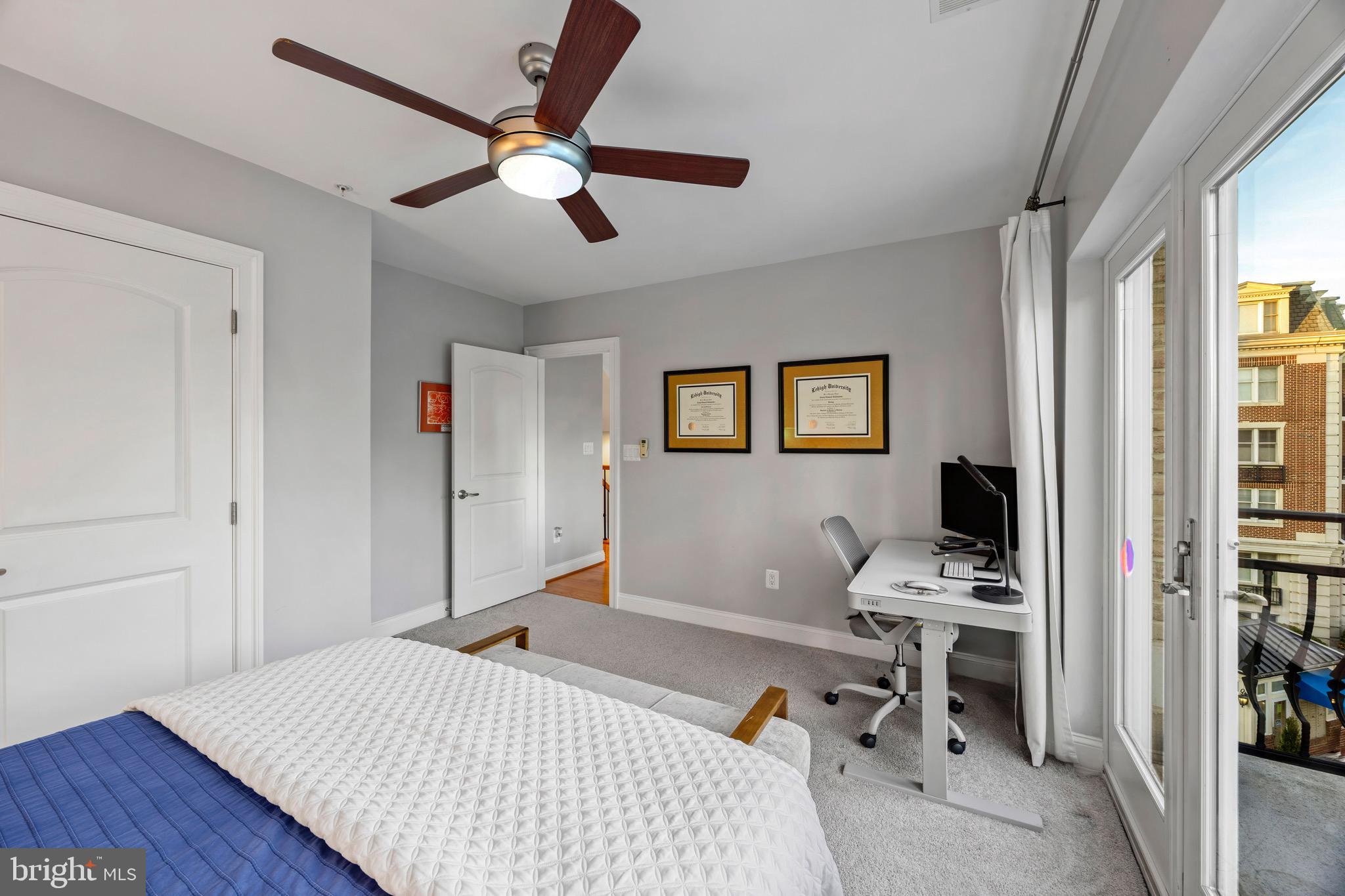 PIER HOMES AT HARBORVIEW - Residential Lease