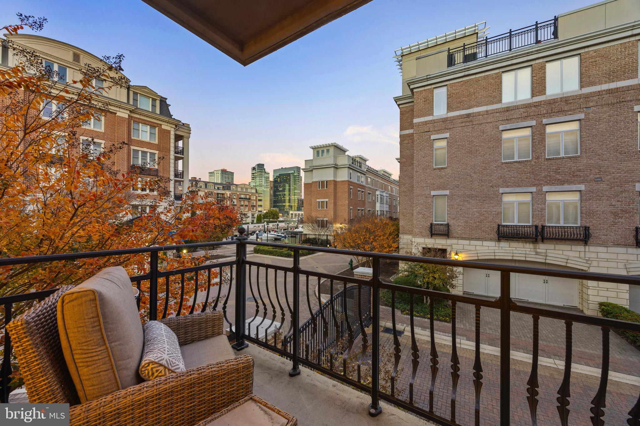 PIER HOMES AT HARBORVIEW - Residential Lease