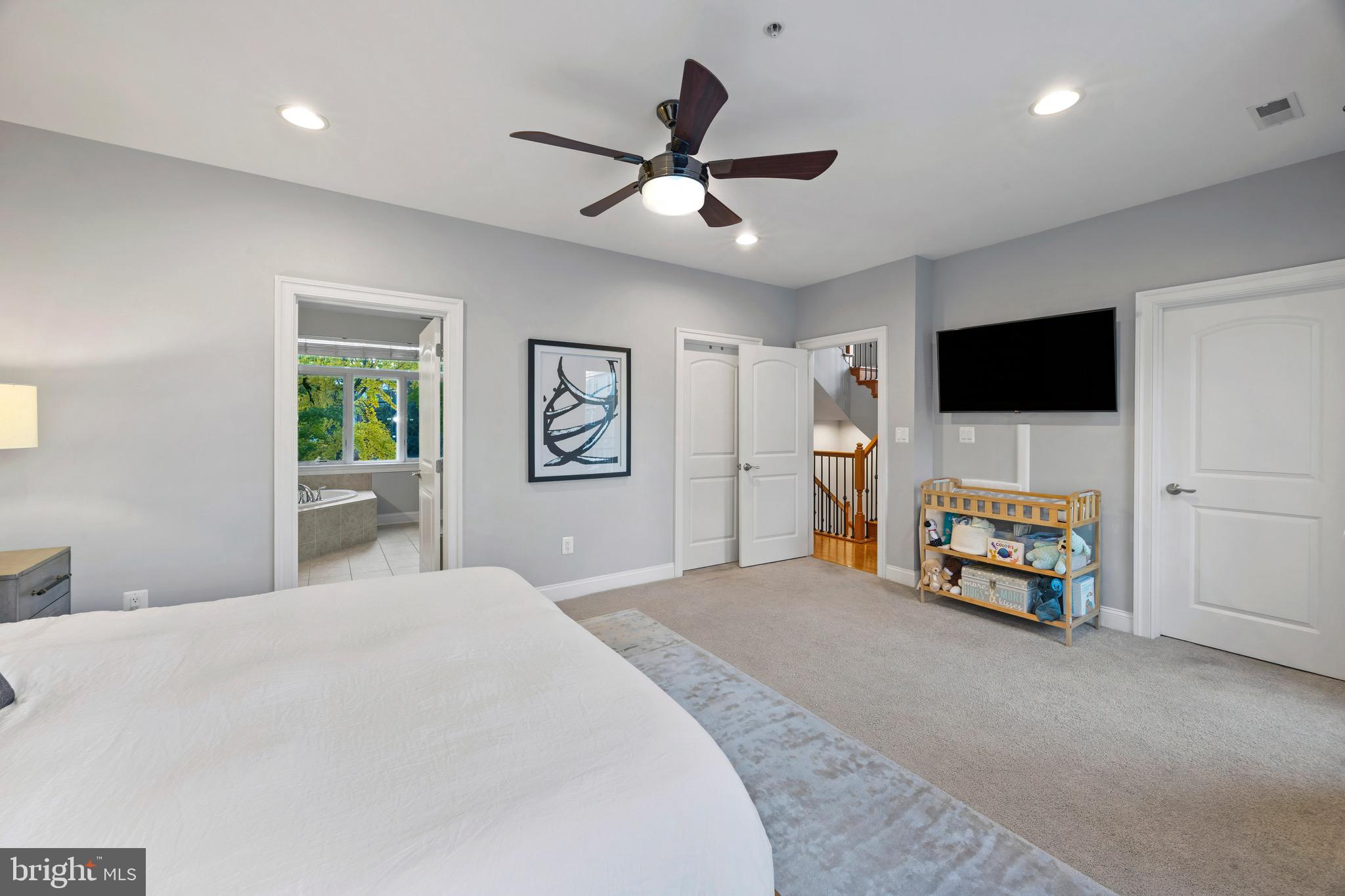 PIER HOMES AT HARBORVIEW - Residential Lease