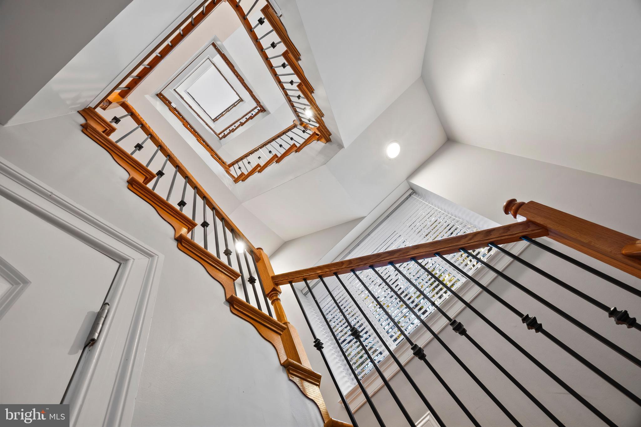 PIER HOMES AT HARBORVIEW - Residential Lease