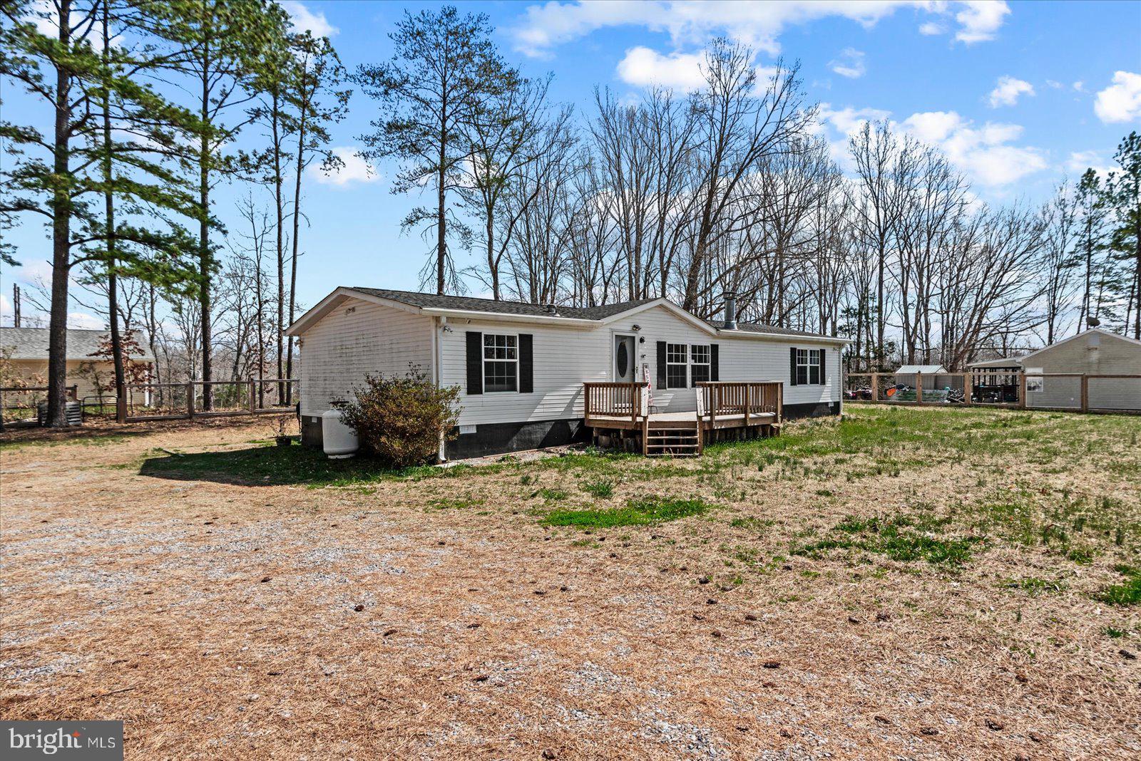 CAROLINE PINES - Residential