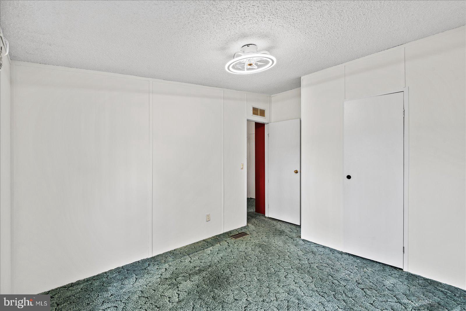 CAROLINE PINES - Residential