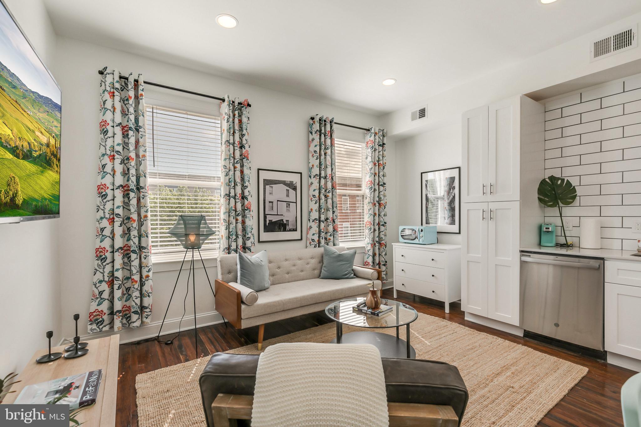 BOLTON HILL HISTORIC DISTRICT - Residential Lease