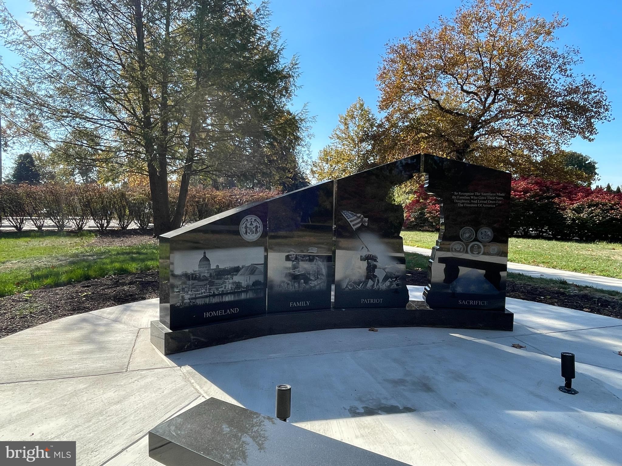 PENDENNIS MOUNT - Residential