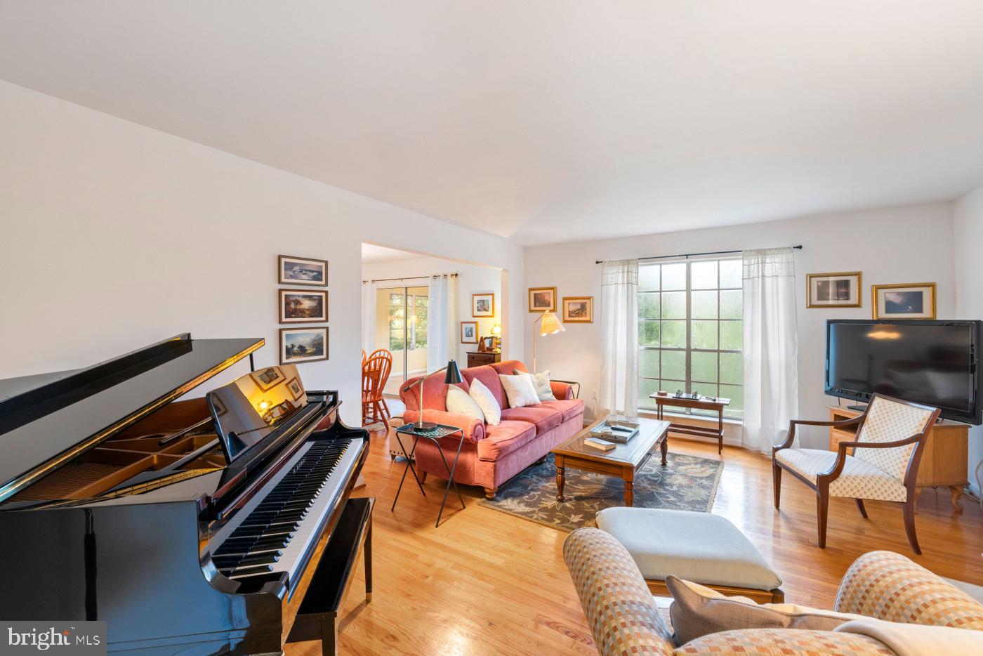 PENDENNIS MOUNT - Residential