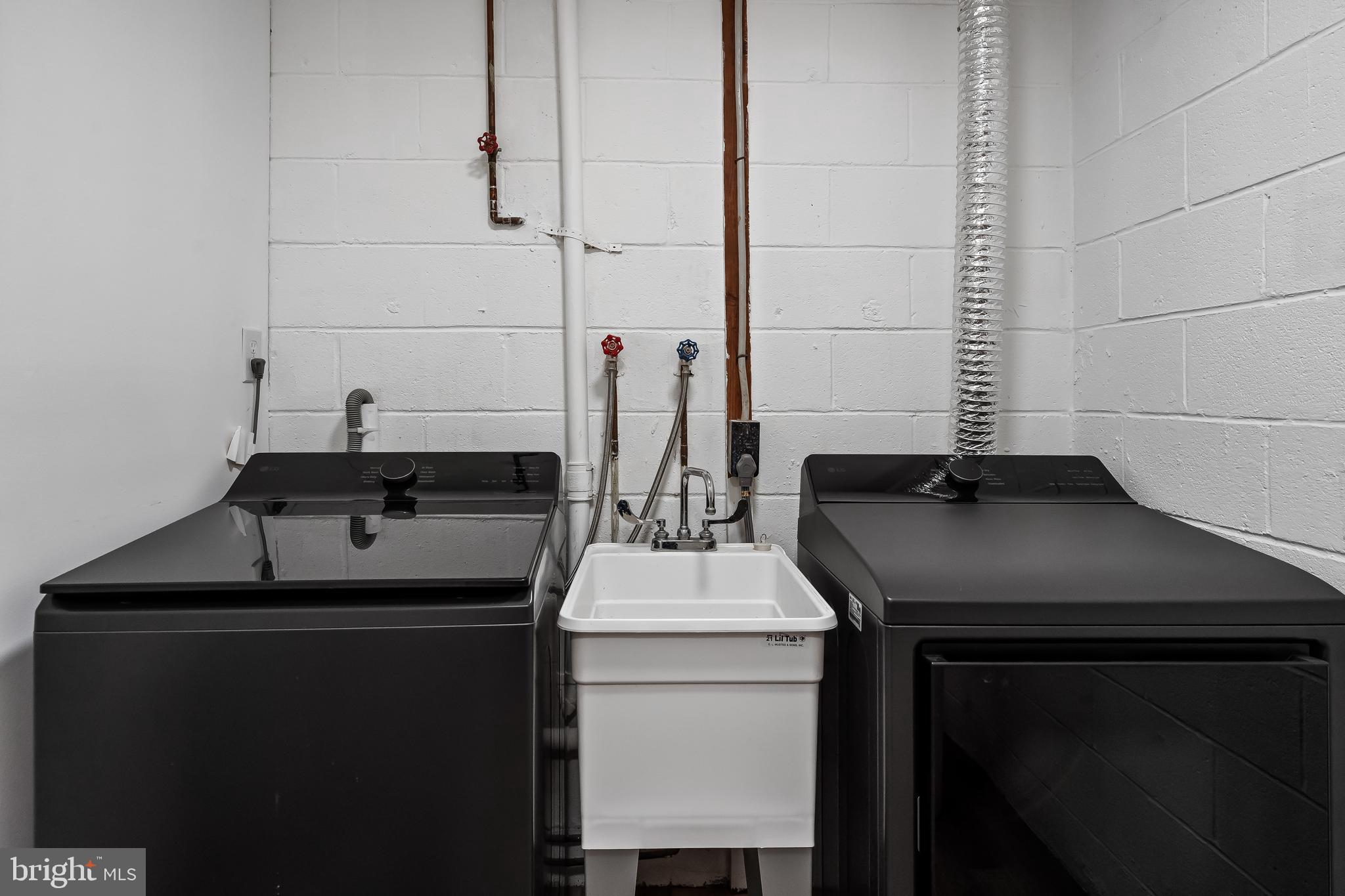 SUGARLAND RUN - Residential