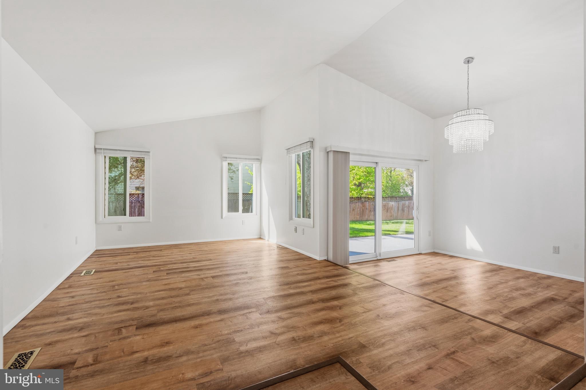 SUGARLAND RUN - Residential