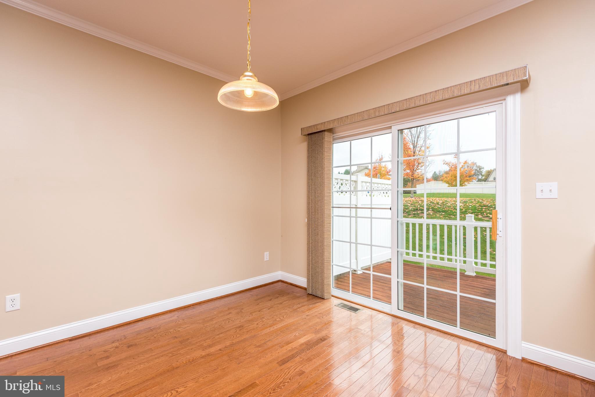 TH AT HERITAGE CNTR - Residential Lease