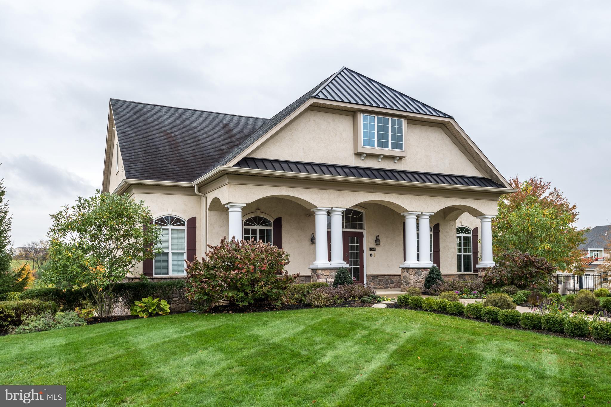 TH AT HERITAGE CNTR - Residential Lease