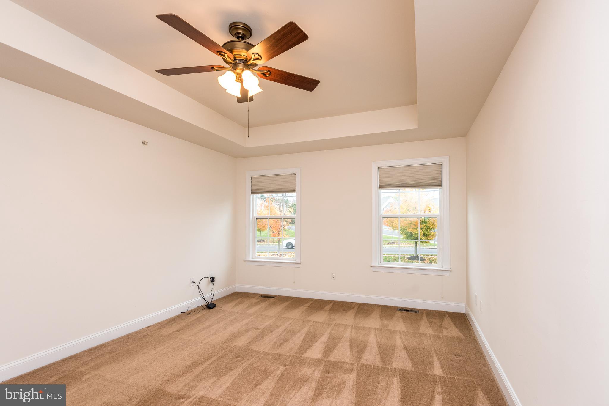 TH AT HERITAGE CNTR - Residential Lease