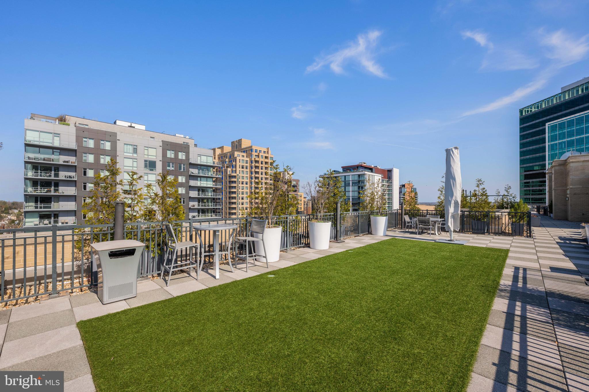 LIONSGATE - Residential