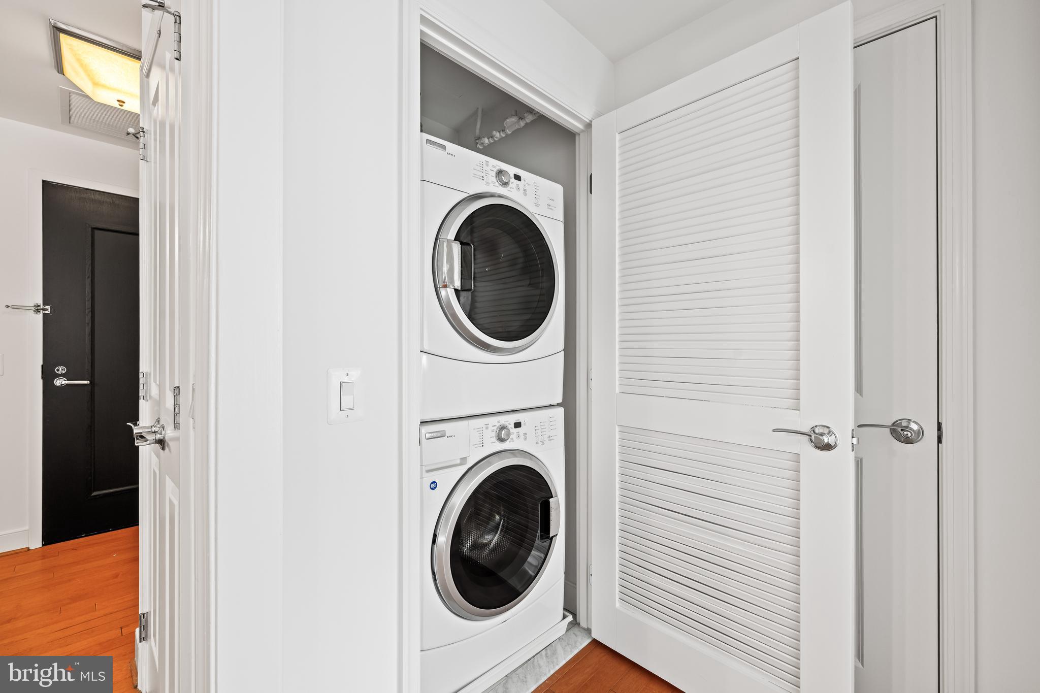 LIONSGATE - Residential