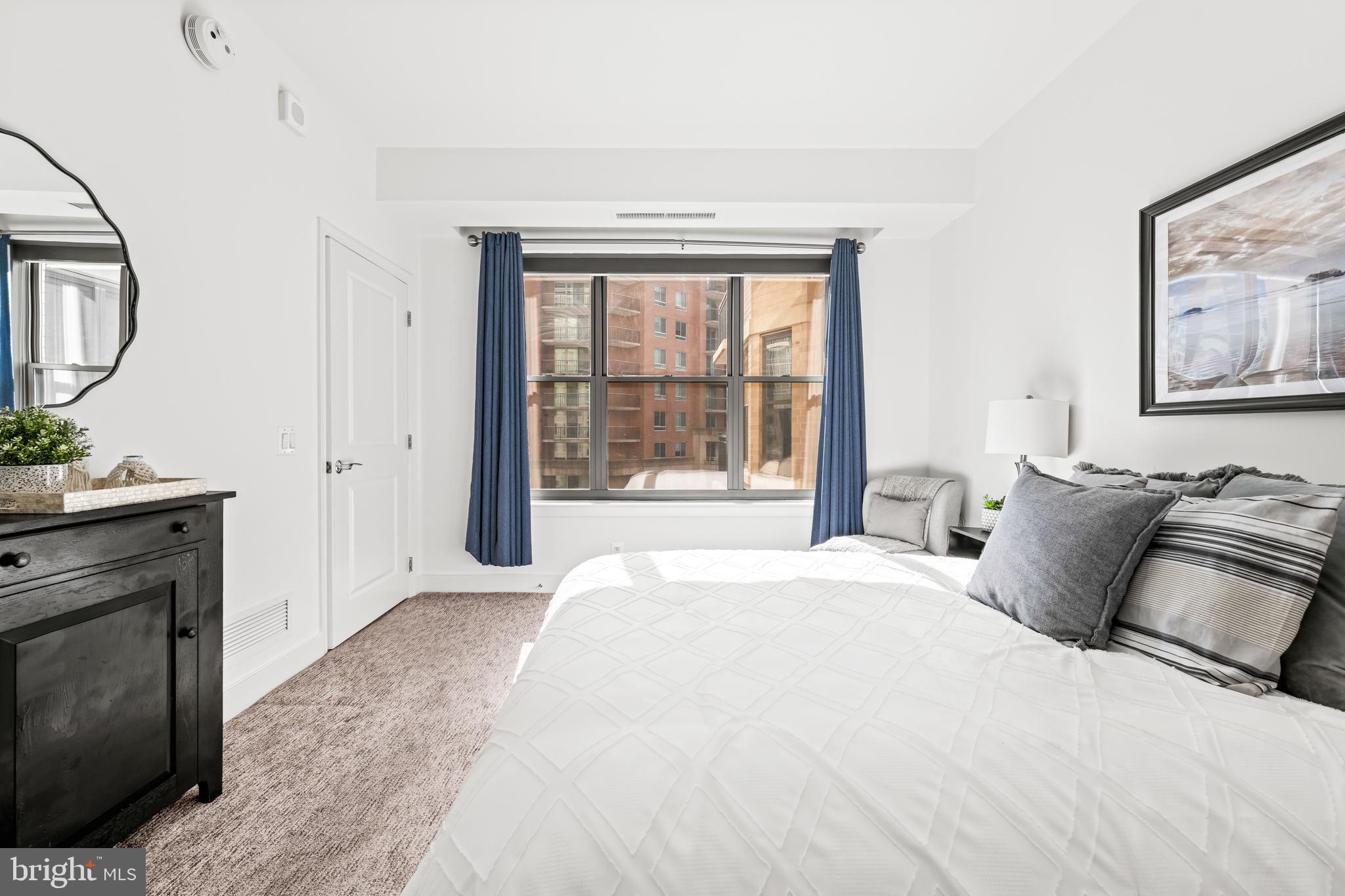 LIONSGATE - Residential