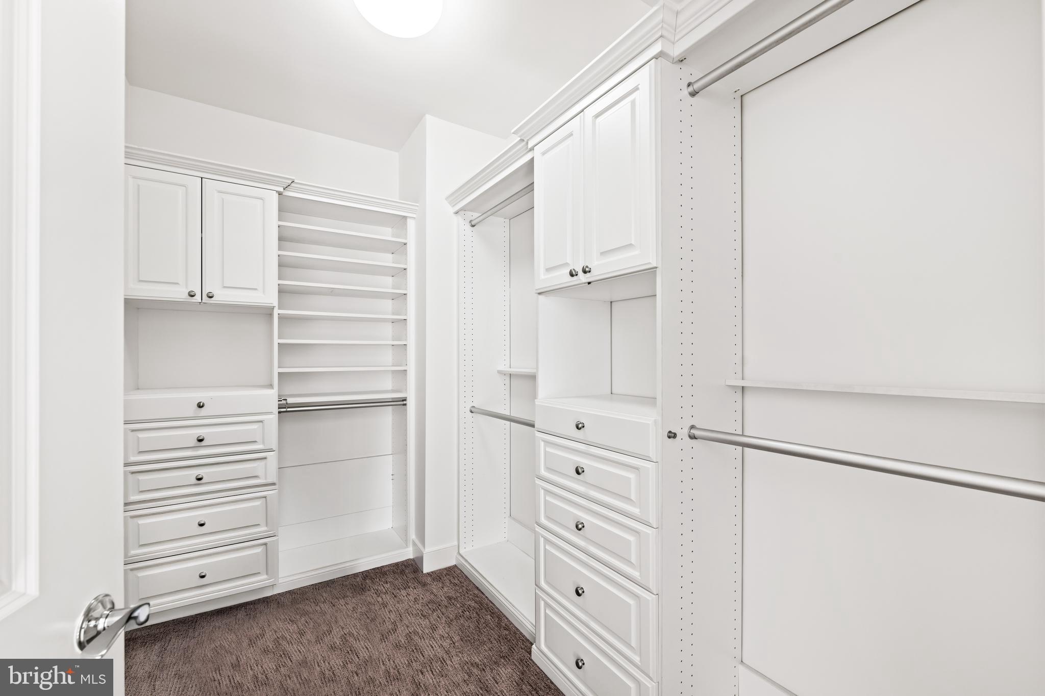 LIONSGATE - Residential