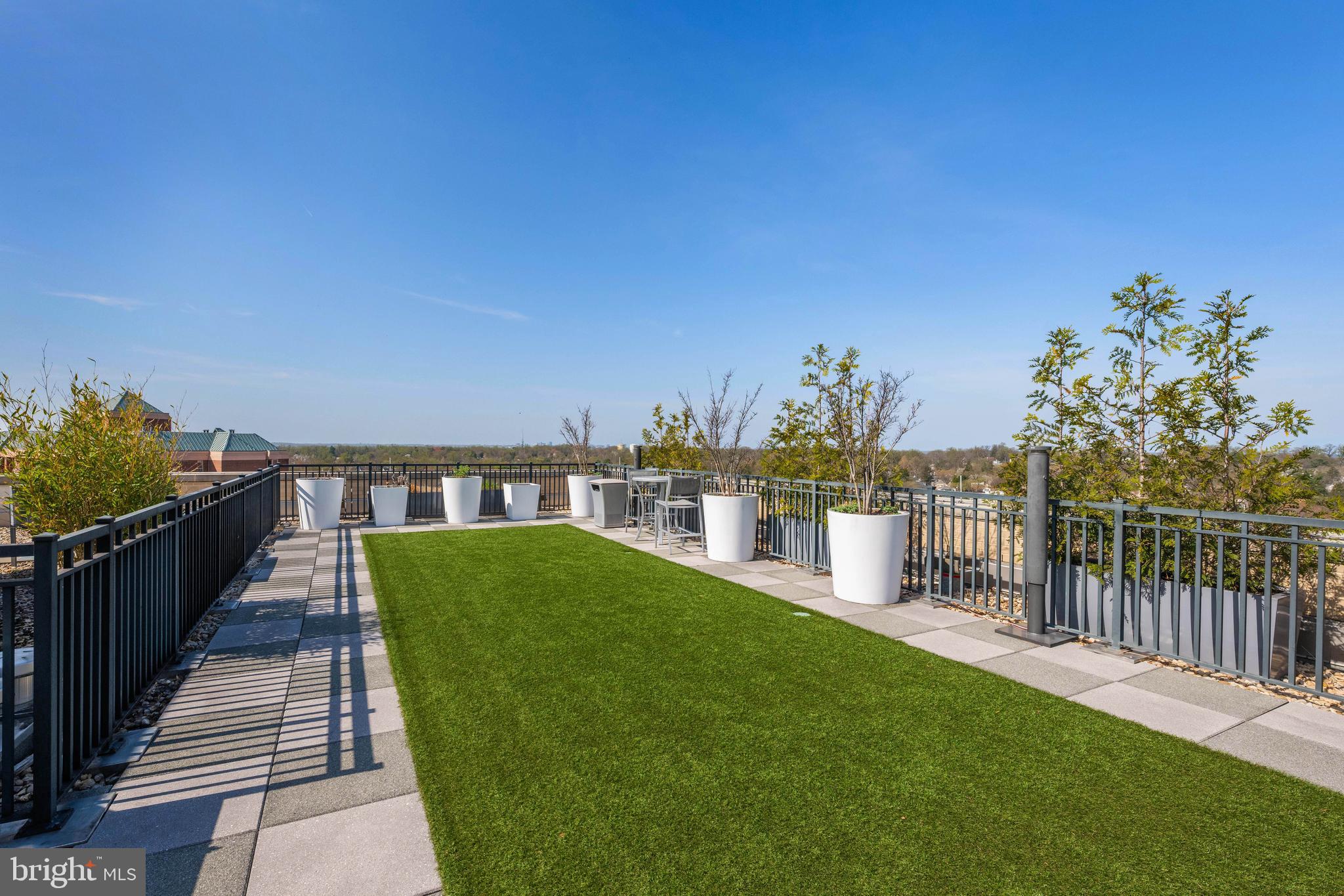 LIONSGATE - Residential