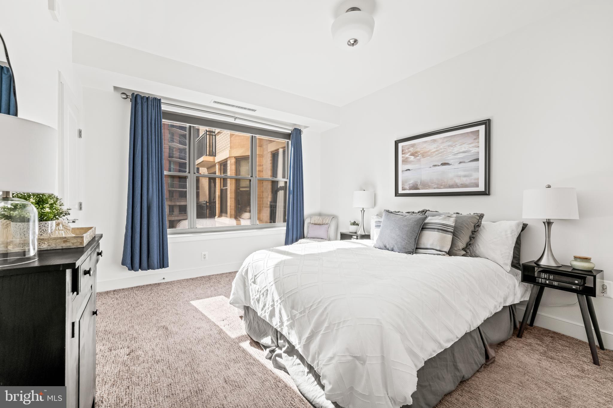 LIONSGATE - Residential