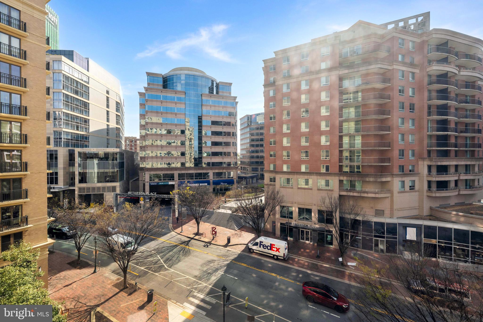 LIONSGATE - Residential